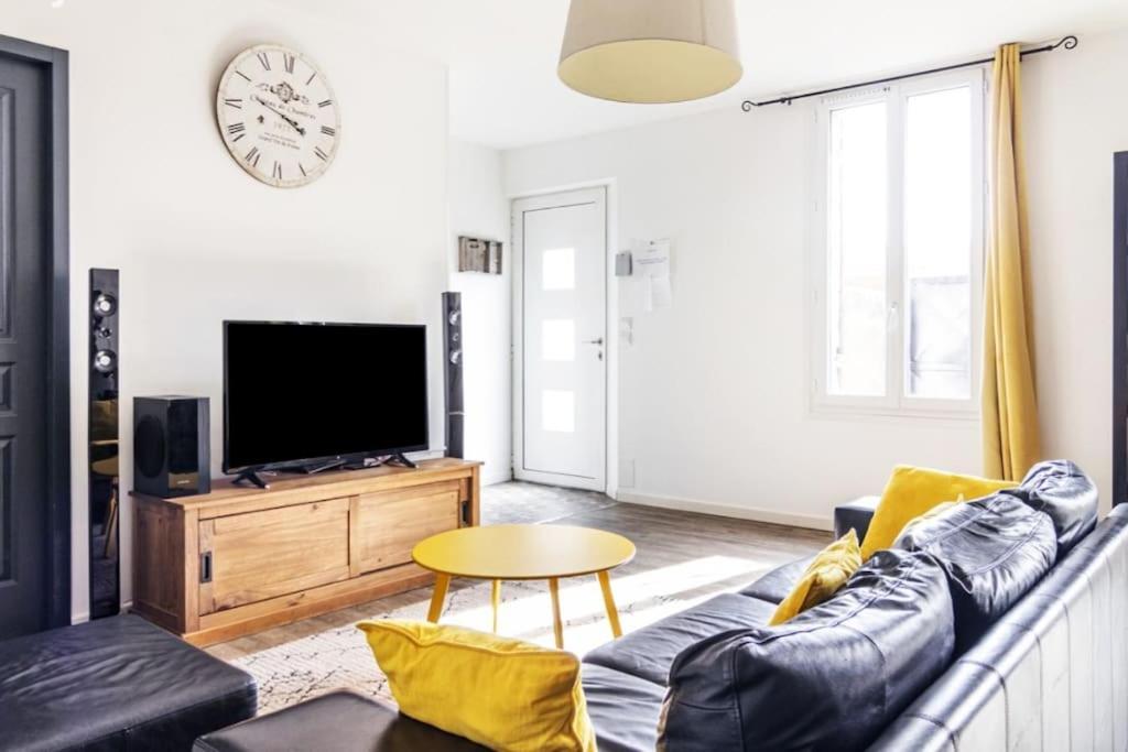 Maison Familiale En Pierre A 10 Min De Bordeaux Bassens  Екстериор снимка