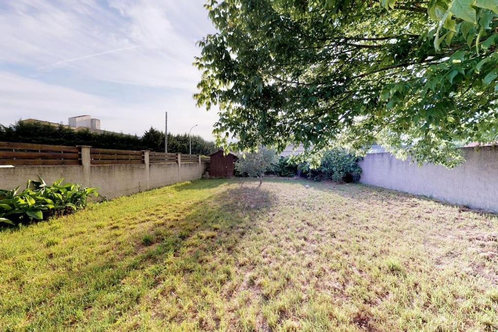 Maison Familiale En Pierre A 10 Min De Bordeaux Bassens  Екстериор снимка
